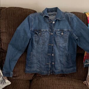 Maurices Classic Blue Jean Jacket Medium